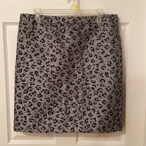 Silver metallic leopard pencil skirt